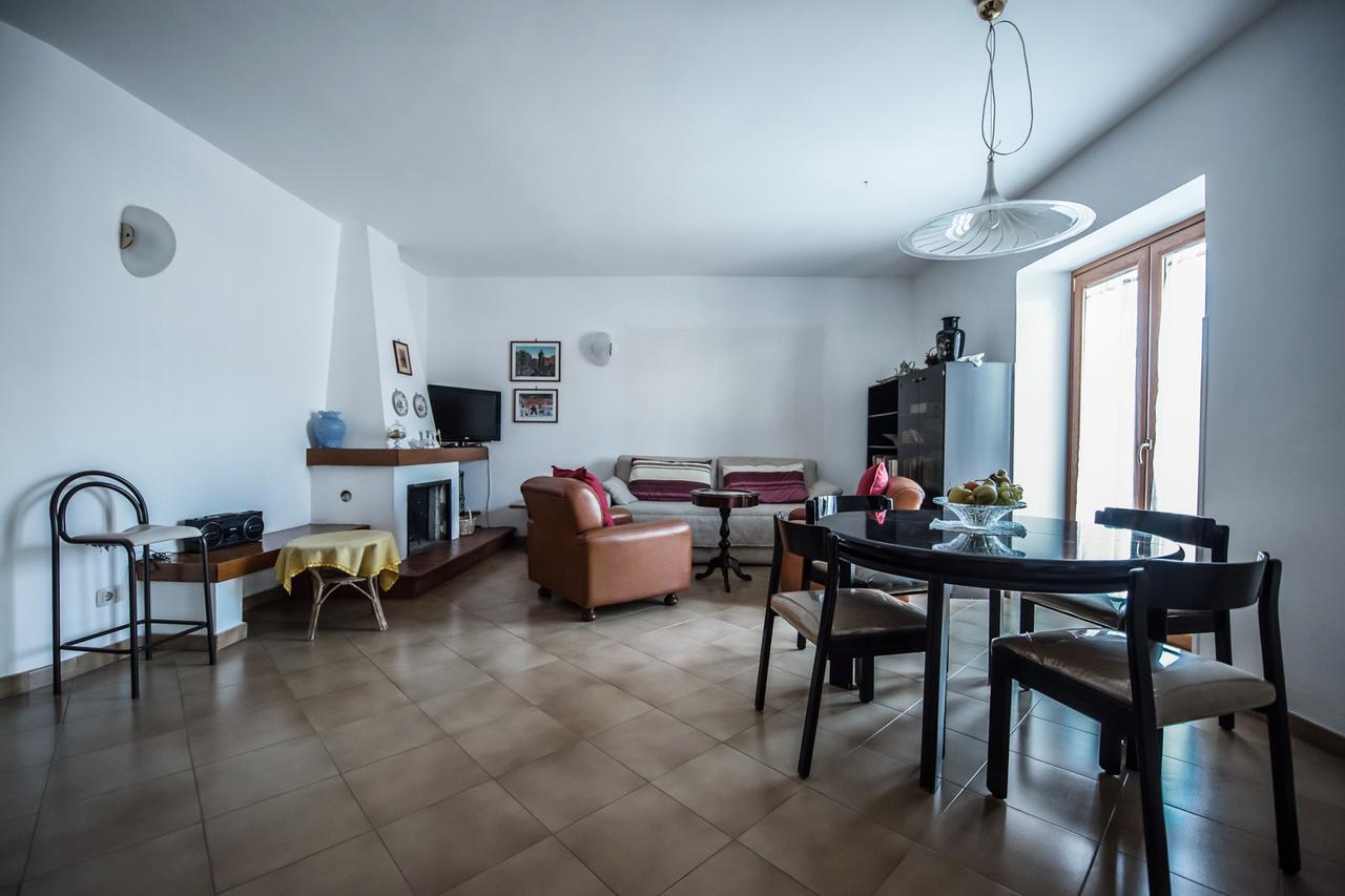 Casa Vacanze Maria アグローポリ エクステリア 写真
